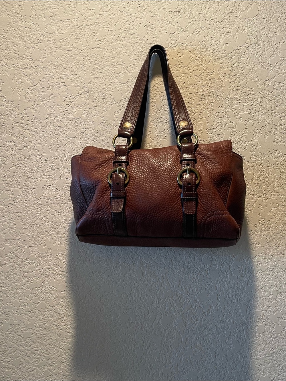 Coach chestnut brown with brown handles pebbled leather turnlock satchel - Picture 2 of 16